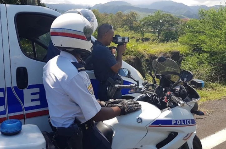 Motard contrôlé police 