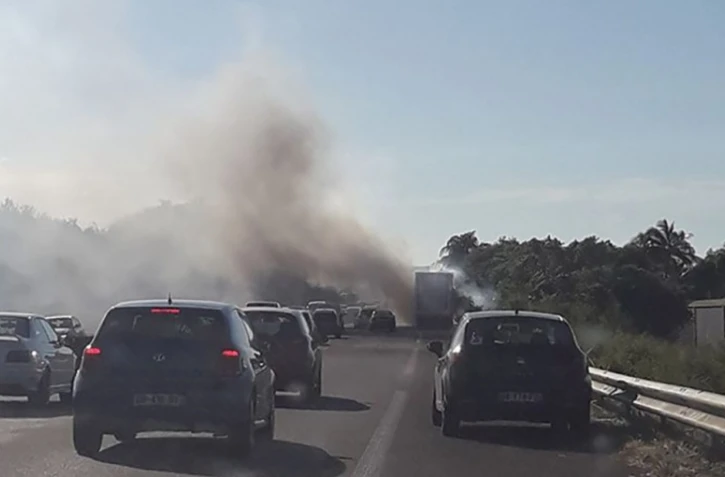 Camion en feu 4 voies 