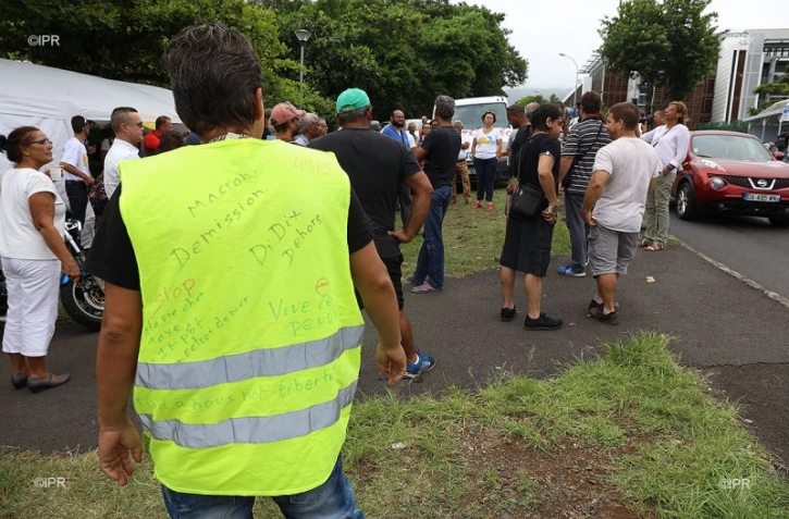 Jeudi 31 février : Des gilets jaunes devant la Région