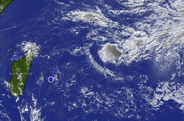 Saison cyclonique : Météo France surveille une zone suspecte au sud des Chagos 
