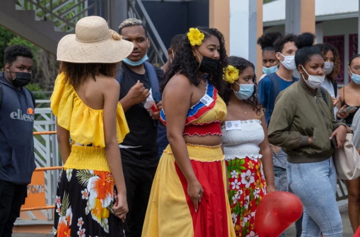 Saint-Paul : le lycée de Vue Belle fete la Saint-Valentin