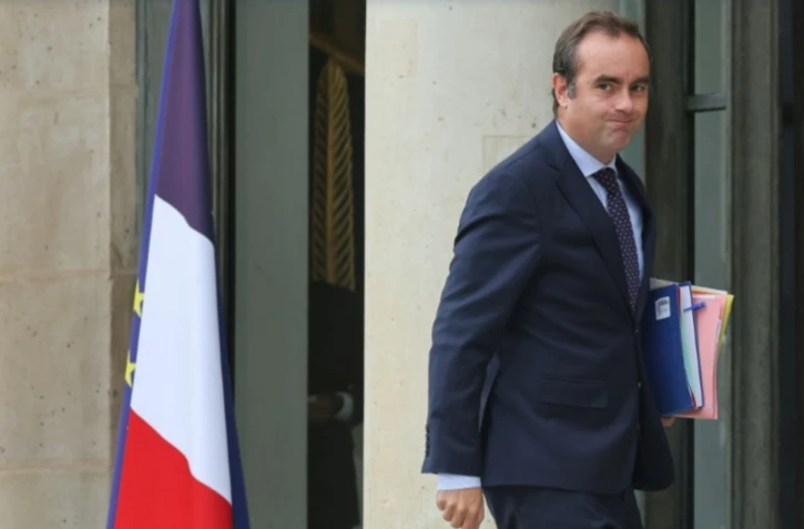 Le ministre des Armées, Sébastien Lecornu, arrive à l'Elysée, le 4 septembre 2025 à Paris ( AFP / Ludovic MARIN )