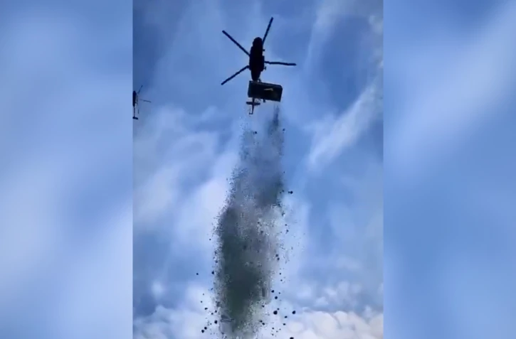 République-Tchèque : Un influenceur jette 900.000 euros... depuis un hélicoptère [?]