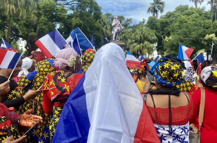 Manifestation pour Wuambushu