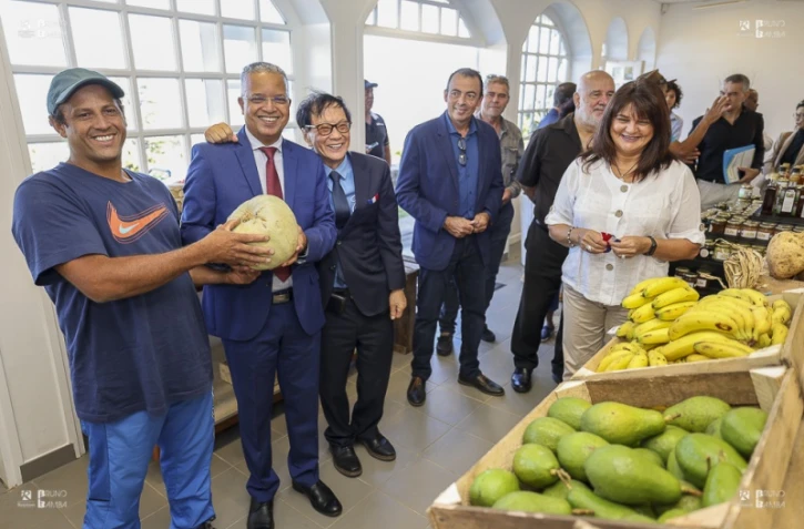Le Tampon : un magasin des producteurs au Domaine Archambeaud