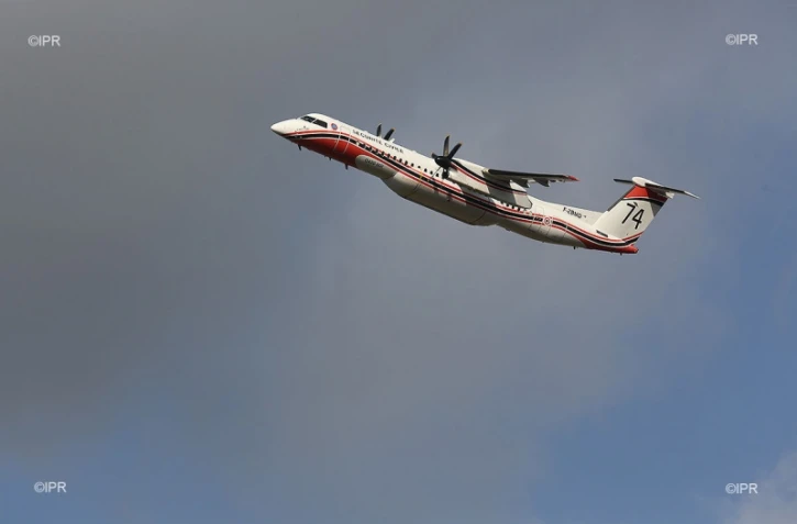 Dash 8