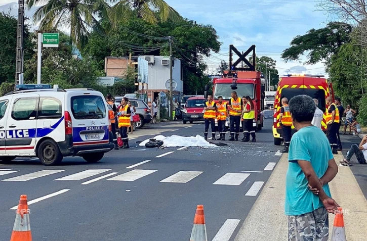 Collision entre une moto et une voiture, le motard est décédé