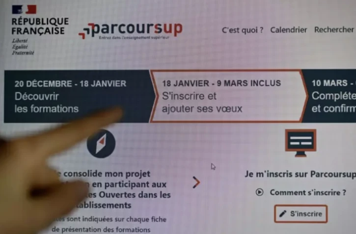Un total de 148 bacheliers, très majoritairement des lycéens professionnels, contre 160 l'an dernier, sont encore sans affectation à l'issue de la procédure Parcoursup ( AFP / Damien MEYER )