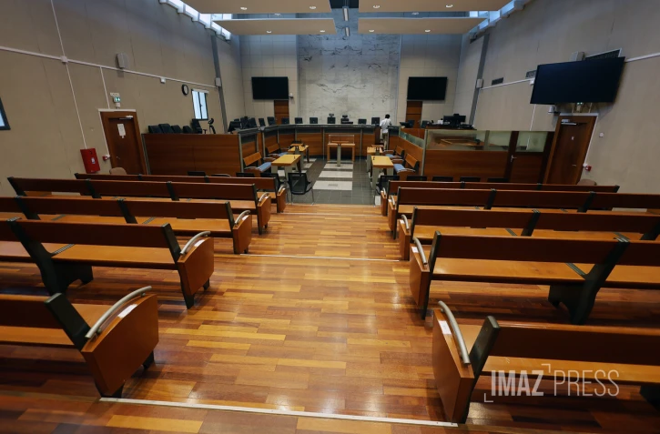 salle de la cour assises , tribunal