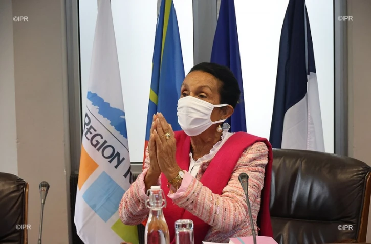 séance plénière conseil régional huguette bello patrick lebreton