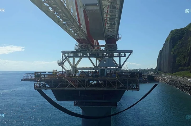 Vendredi 15 mars 2019 - Pose de la dernière pile de la Nouvelle route du littoral
