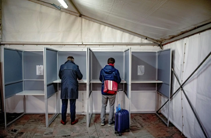 Dans un bureau de vote à Rotterdam, le 20 mars 2019