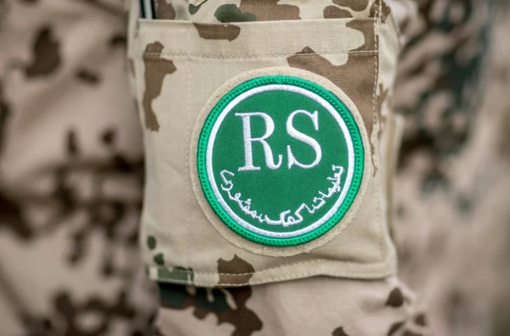 Un soldat membre de l'opération Resolute Support au camp Marmal, une base militaire à Mazar-i-Sharif, le 25 mars 2018 en Afghanistan
