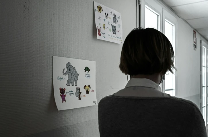 Le gouvernement lance mardi une campagne "choc" sur l'inceste et les violences sexuelles que subissent, selon les experts, 160.000 enfants chaque année