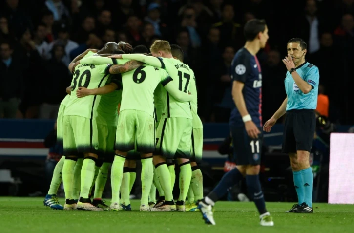 Les joueurs de Manchester City fêtent leur égalisation contre le PSG, en quart de finale aller de la Ligue des champions, le 6 avril 2016 au Parc des Princes