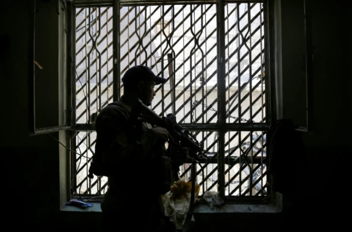Un membre des forces d'élite du contre-terrorisme (CTS) dans la vieille ville de Mossoul, le 5 juillet 2017