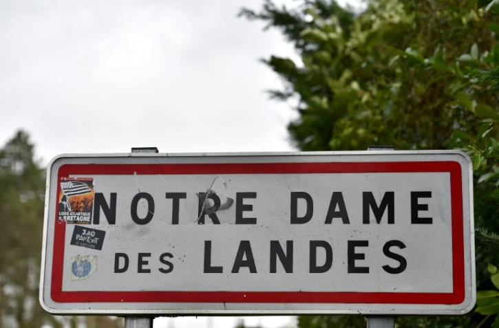 NDDL: un homme gravement blessé par une grenade lacrymogène sur la ZAD