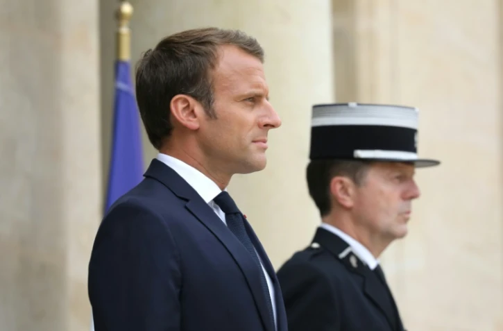 Le président Emmanuel Macron sur le perron de l'Elysée, le 5 juin 2018 à Paris