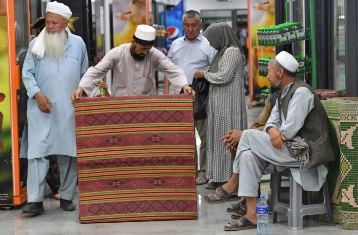 Centre commercial d'Airitom, frontière Ouzbékistan-Afghanistan, le 16 août 2025