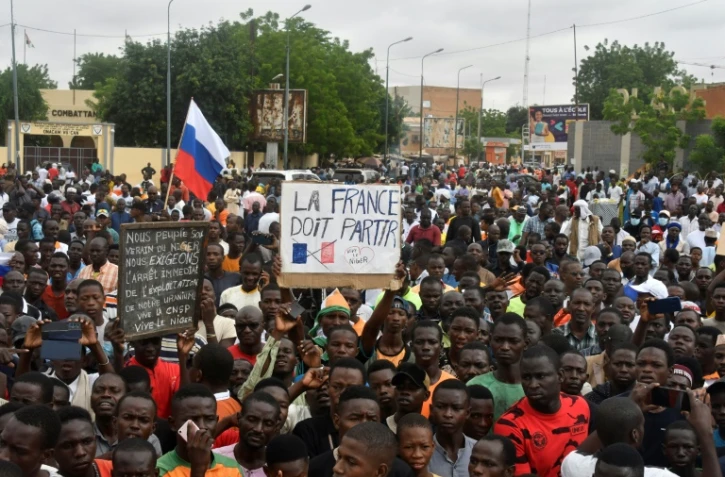 Des manifestants nigériens hostiles à la France manifestent à Niamey le 3 août 2023