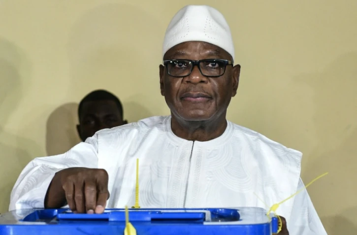 Le président malien Ibrahim Boubacar Keïta, le 12 août 2018 dans un bureau de vote de Bamako