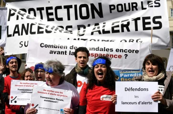 Manifestation le 26 avril 2016 à Luxembourg en soutien au lanceur d'alerte français Antoine Deltour