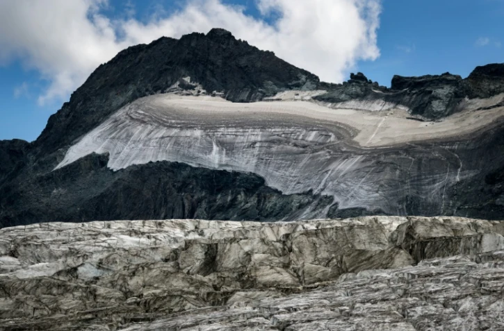 Le glacier de Fee situé (en allemand : Feegletscher) dans les Alpes valaisannes, le 30 juillet 2022