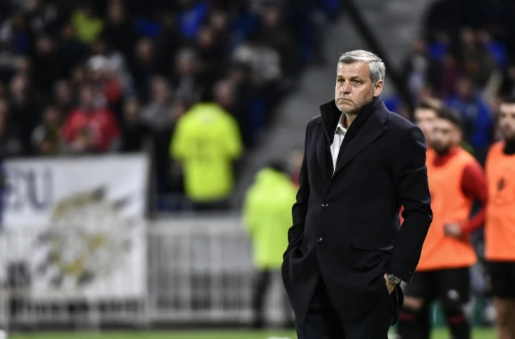 L'entraîneur de Lyon Bruno Genesio dépitié à la fin du match contre  Rennnes en demi-finales de Coupe de France, le 2 avril 2019 à Décines-Charpieu