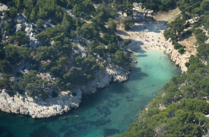 Vue aérienne en date du 30 juin 2015 du Parc national des Calanques dans les Bouches-du-Rhône