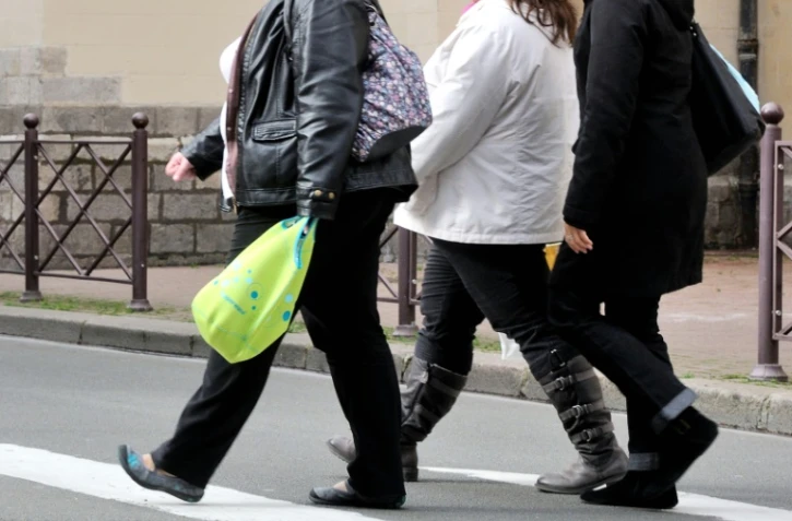 Entre 30 et 69 ans, "près d'un Français sur deux" est en surpoids et plus de 15% de cette tranche d'âge est touchée par l'obésité, selon une étude publiée par l'Inserm