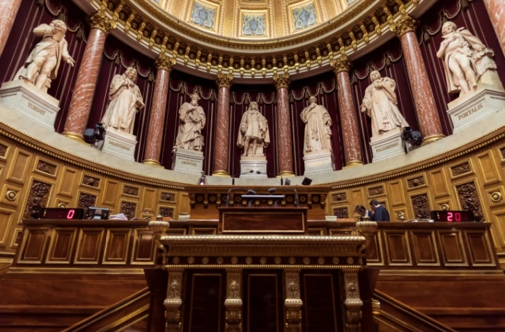 La droite et le centre devraient maintenir leur domination à l'issue des élections sénatoriales dimanche