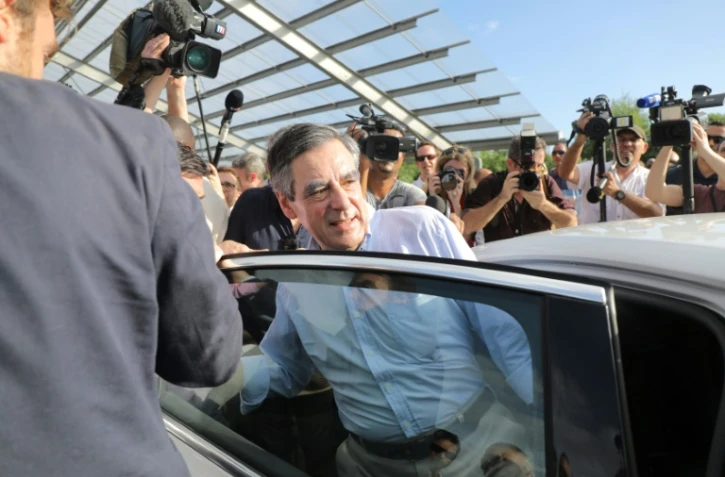 François Fillon à l'Etang Sale le 11 février 2017 lors de son voyage à La Réunion