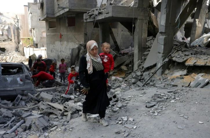 Dans les décombres laissés par des frappes israéliennes à Jabalia, dans le nord de la bande de Gaza, le 22 mai 2025