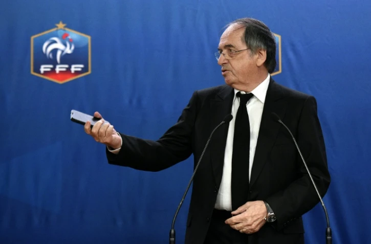 Le président de la FFF Noël Le Graët en conférence de presse au siège de l'instance à Paris, le 10 décembre 2015