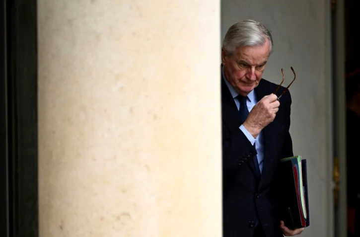 Le Premier ministre Michel Barnier quitte l'Elysée, le 27 novembre 2024