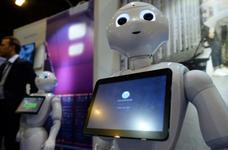 Pepper, un humanoïde très bavard et la star du salon Innorobo, le 26 mai 2016 à La Plaine Saint-Denis