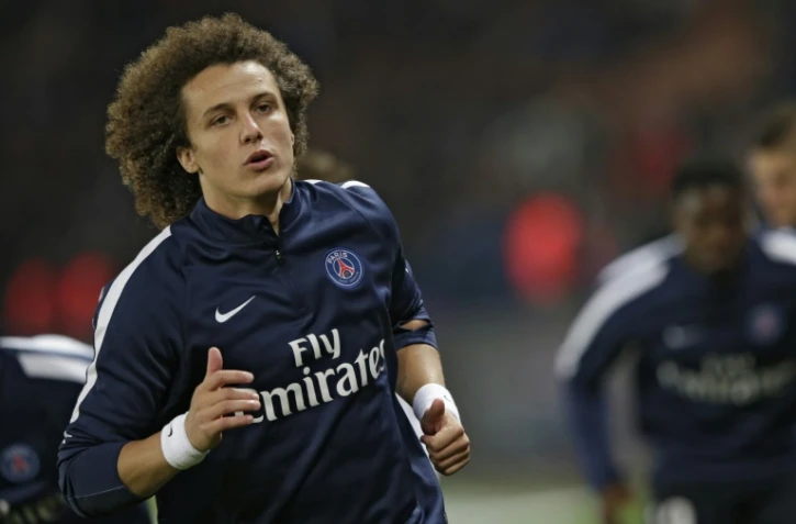 Le défenseur du PSG David Luiz à l'échauffement avant un match contre l'OM, le 4 octobre 2015 au Parc des Princes