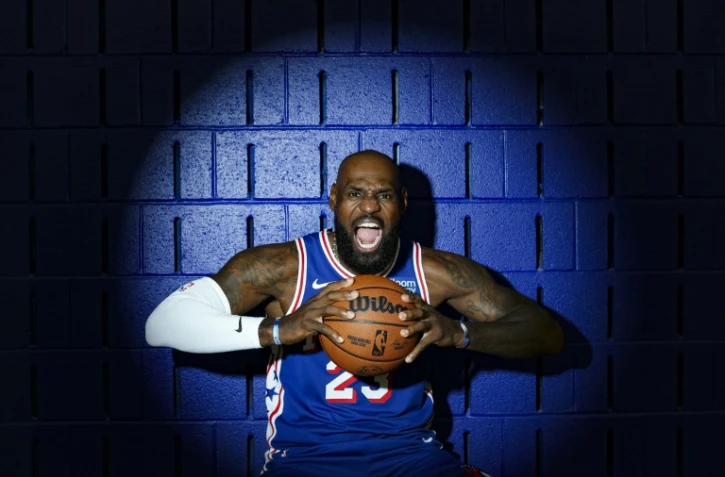 LeBron James avec les Philadelphie 76ers lors du media day à Philadelphie, le 28 septembre 2026