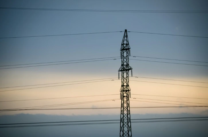 En Lettonie, des lignes à haute tension à Grobina, près de la frontière lituanienne, le 9 janvier 2025