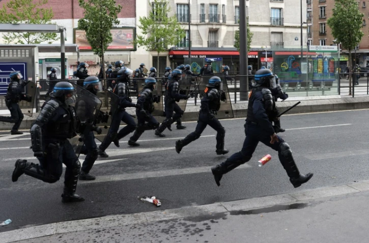 Des CRS lors d'une manifestation pro-palestinienne à Paris le 15 mai 2021
