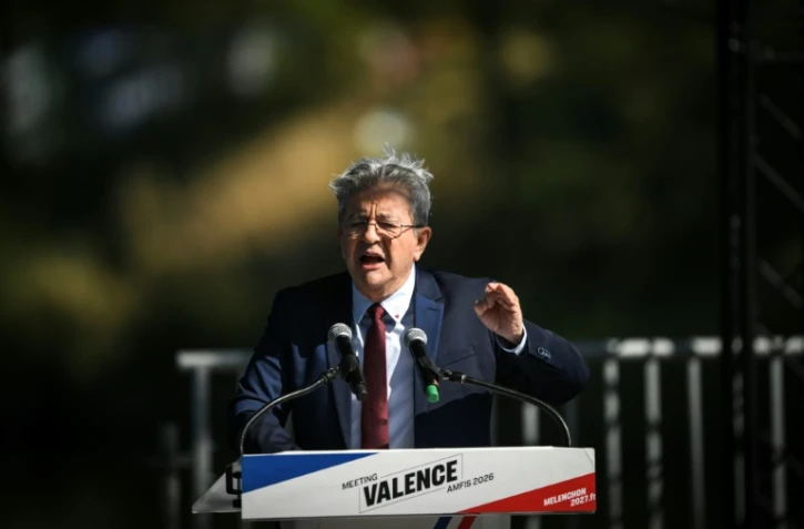 Jean-Luc Mélenchon lors de son discours de clôture des universités d'été de LFI, à Châteauneuf-sur-Isère, dans la Drôme, le 23 août 2026
