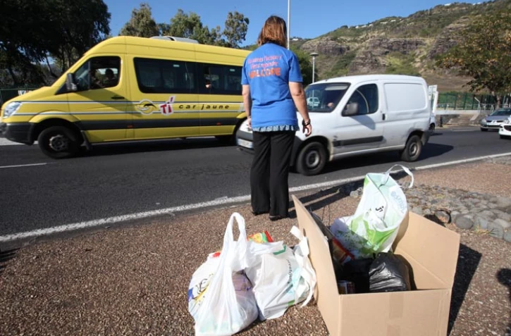 Vendredi 16 Septembre 2011

 Collecte de denrées alimentaires pour l'association Valcoré
