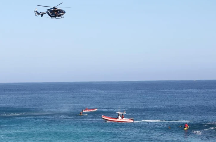 Mardi 20 Septembre 2011
Recherche du corps de l'ancien champion de bodyboard Mathieu Schiller