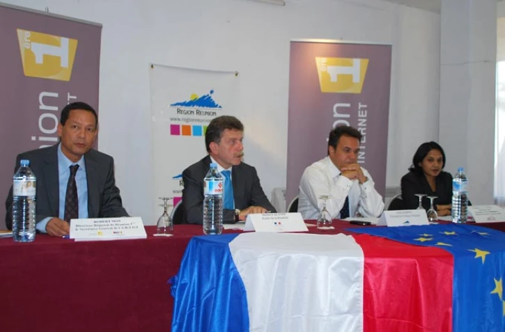 Lundi 3 octobre 2011 - Conférence de presse sur l'outil régional de coopération audiovisuelle (photo Patrick Wan Hoo - Réunion 1ère)