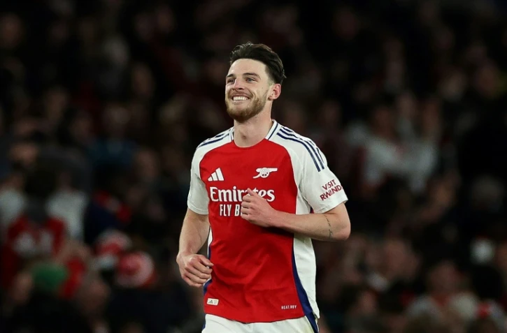 Declan Rice double buteur sur coup franc pour Arsenal lors de la victoire 3-0 face au Real Madrid en quart de finale aller de la Ligue des champions, le 8 avril 2025 à Londres
