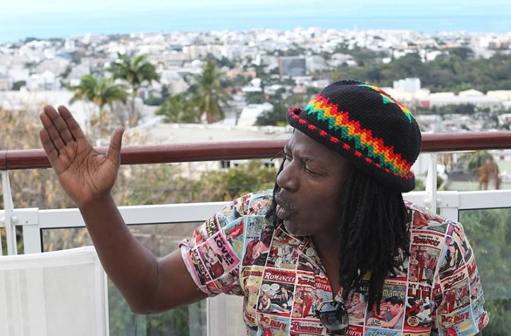 Jeudi 6 Octobre 2011

Alpha Blondy
