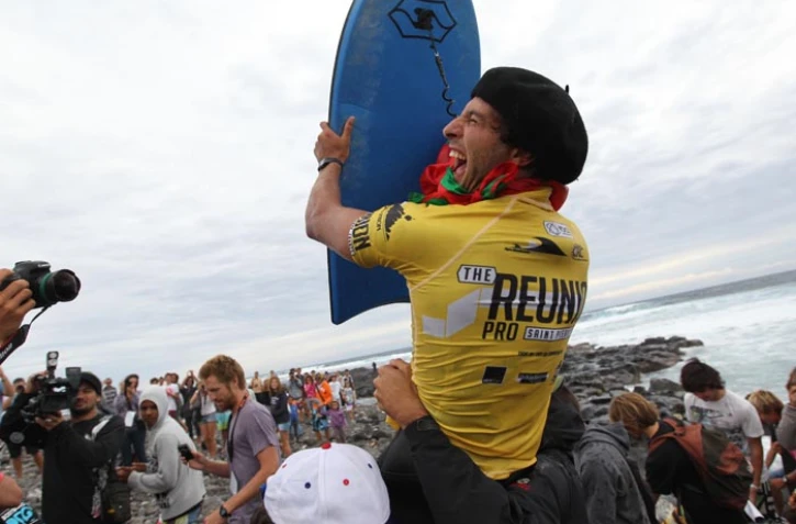 Vendredi 7 Octobre 2011

Nissan bodyboard pro à Saint-Pierre