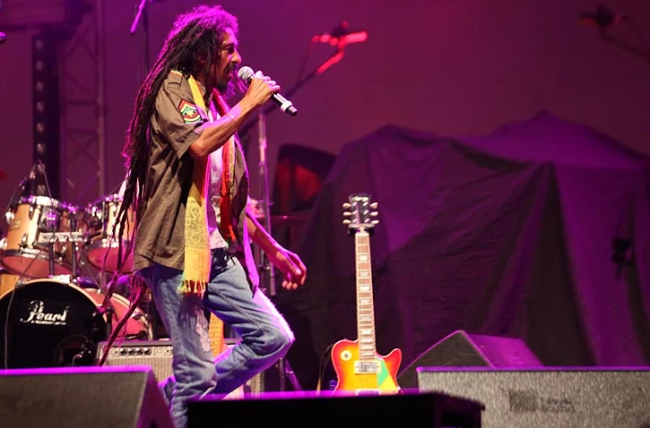 Vendredi 7 Octobre 2011

 Concert de Rouge Reggae