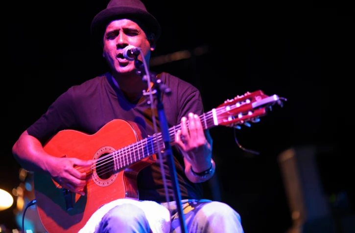 Samedi 8 octobre 2011 - Concert d'Erick Manana au Festival Kaloo Bang (Photo image-reunion.re)