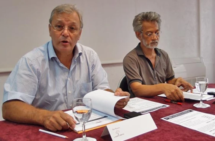 Jeudi 13 octobre 2011 - Conférence du Parti communiste réunionnais (Photo Émilie Sorres)